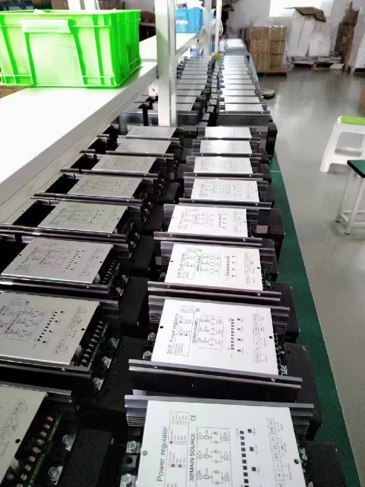 电力调整器对电机调速的优势体此刻哪些方面？